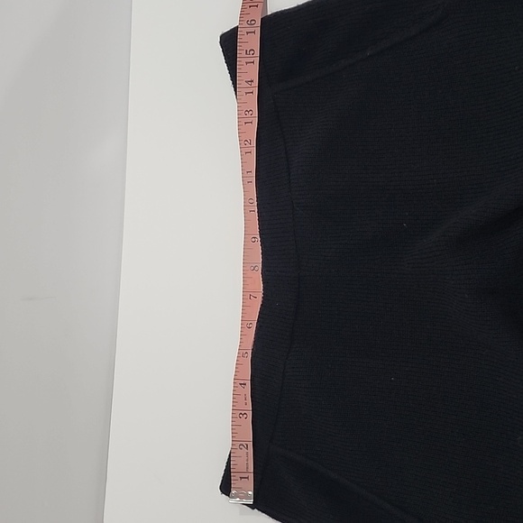 Theory Wool Cashmere Tapered Joggers - Picture 9 of 12